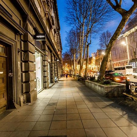 Apartment Gallery Rustaveli 1 Tbilisi Exterior photo