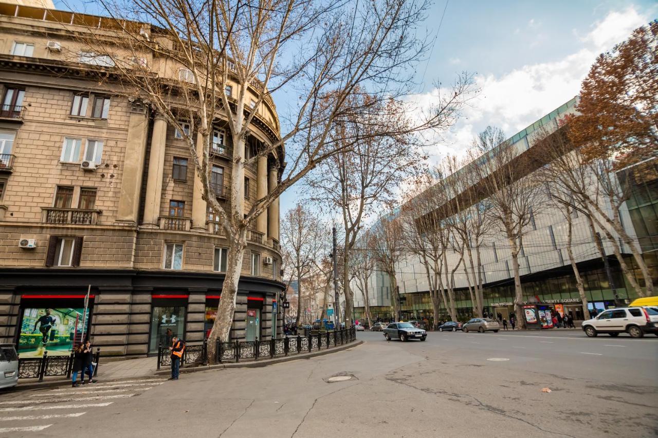Apartment Gallery Rustaveli 1 Tbilisi Exterior photo