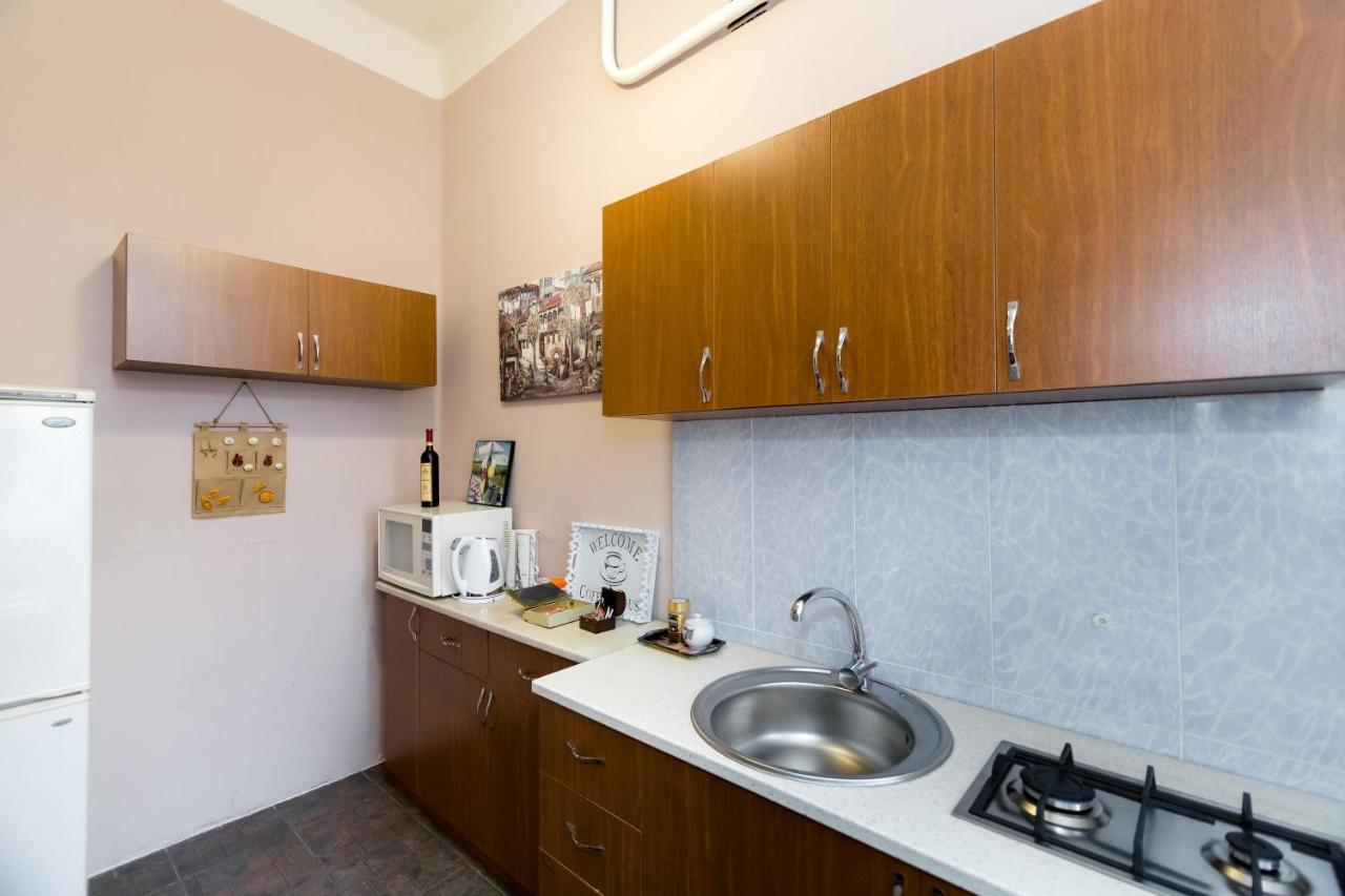 Apartment Gallery Rustaveli 1 Tbilisi Exterior photo