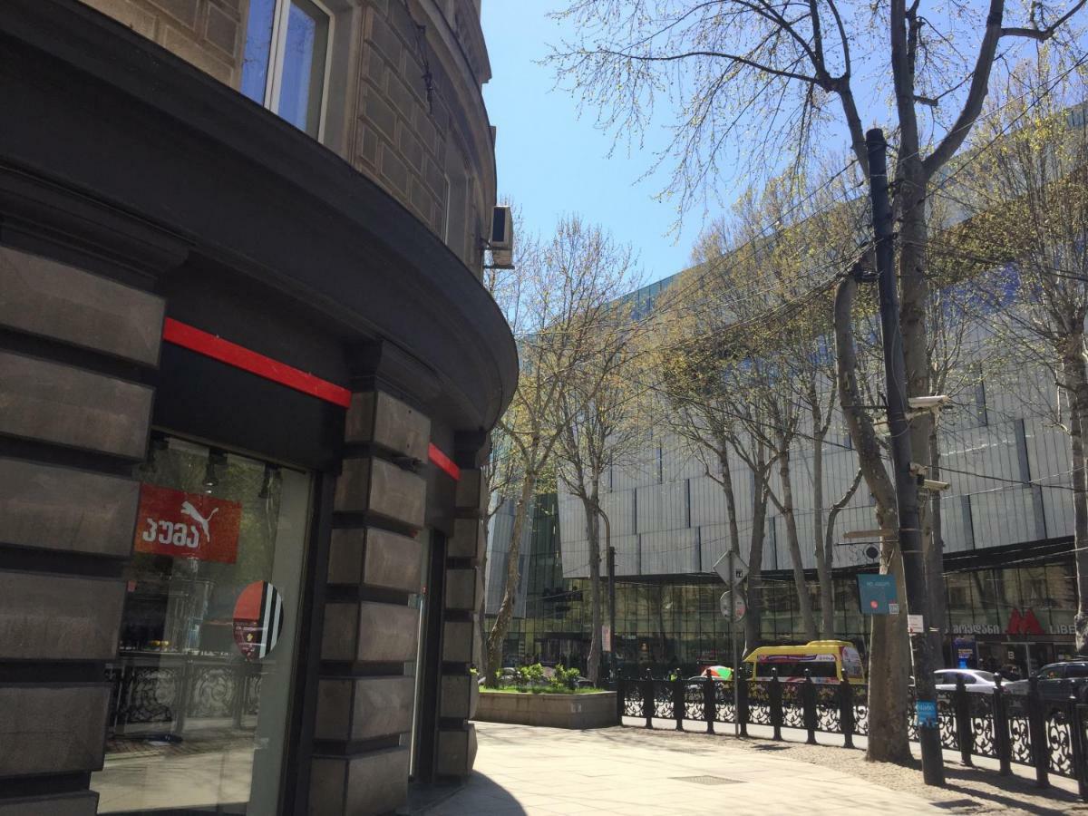 Apartment Gallery Rustaveli 1 Tbilisi Exterior photo